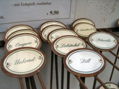 Kräuterschild Unbeschriftet Emaille Rosenschild Erdspieß aus Stahl 50 cm.